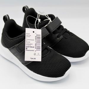 ❌Sold❌ The Children’s Place Black Strap Sneakers Size 8 toddler’s